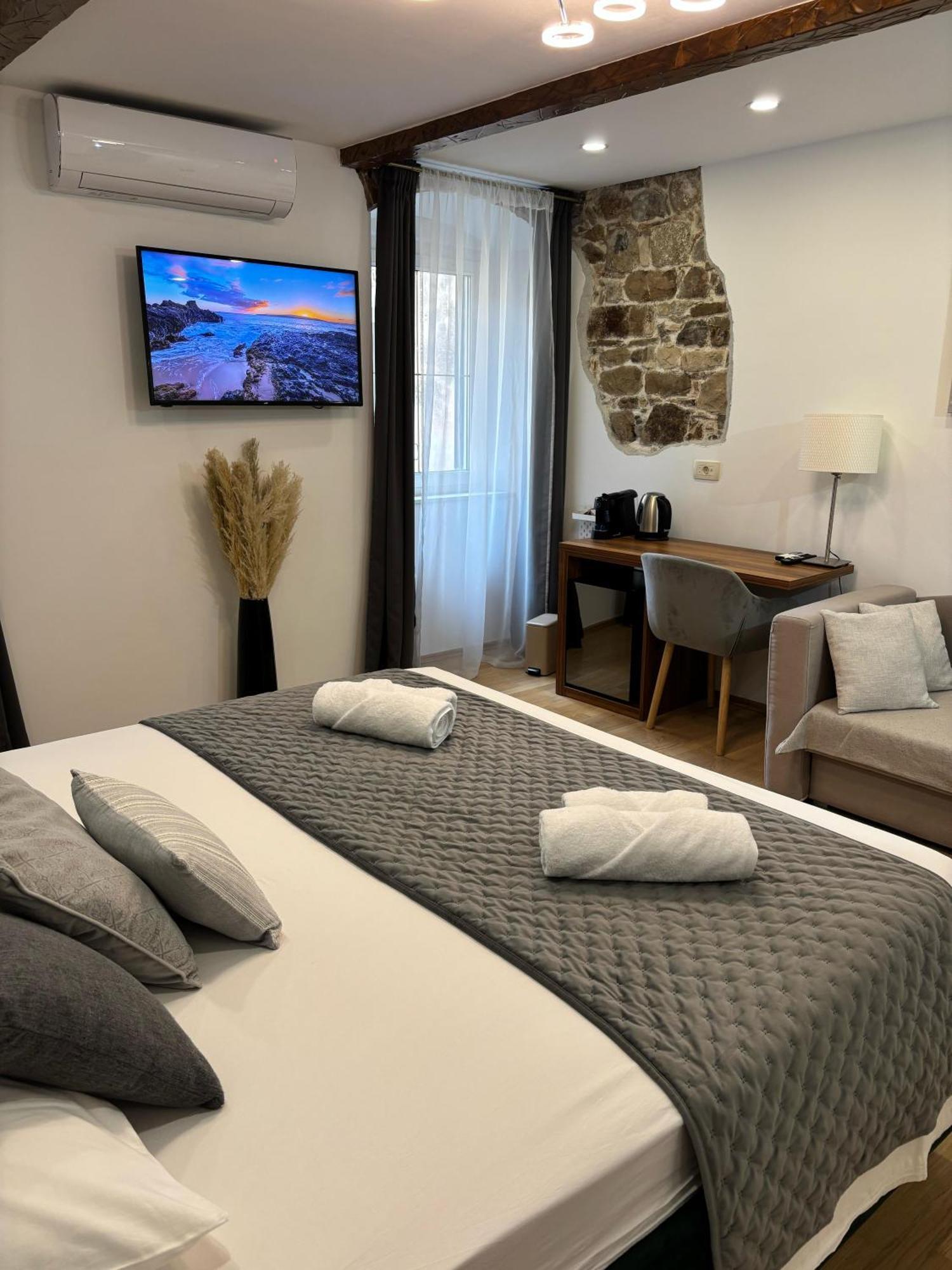 Palace Luxury Room Split Exteriör bild